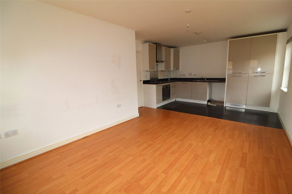 Property photo 3 of 11 Picture No. 28