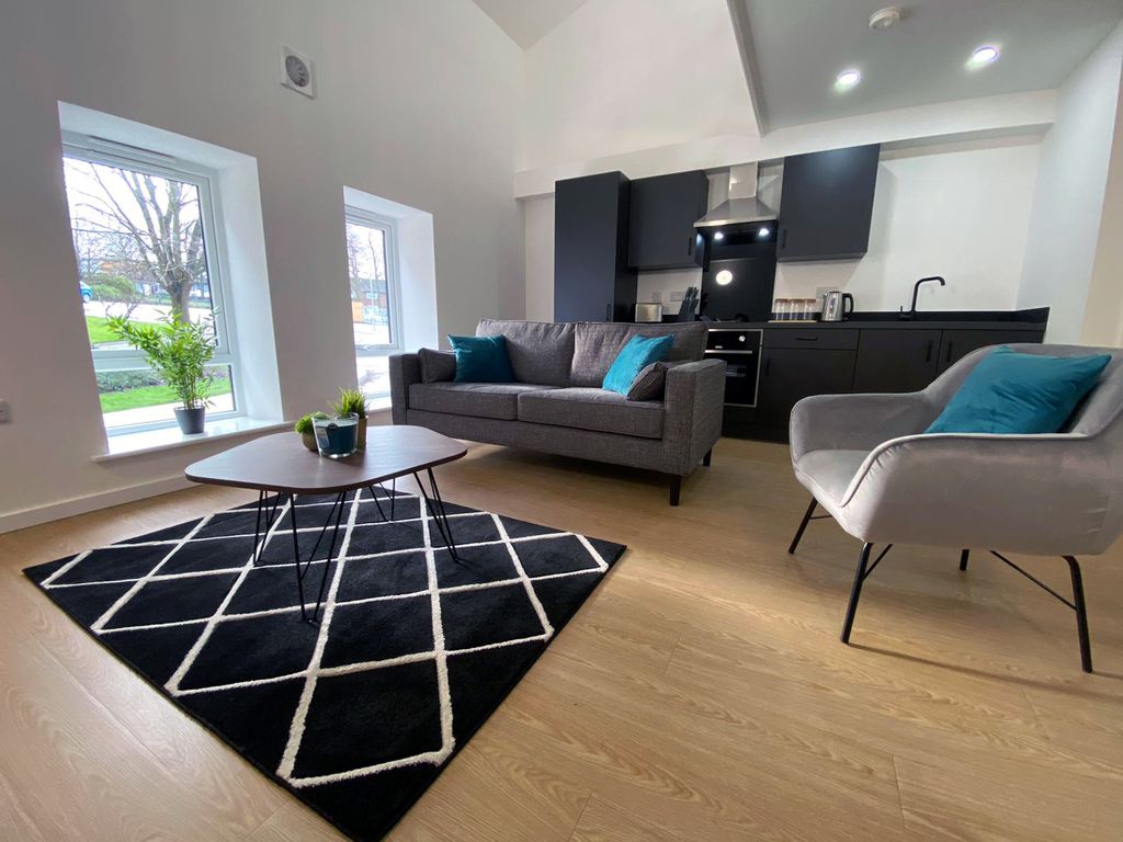 Property photo 2 of 10