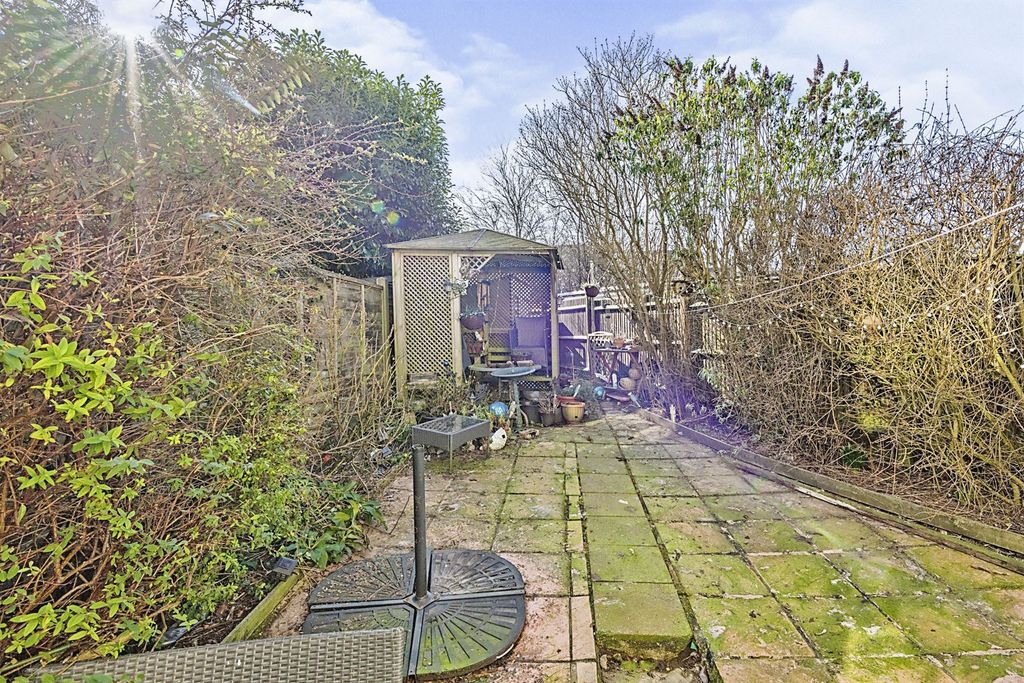 Property photo 3 of 14