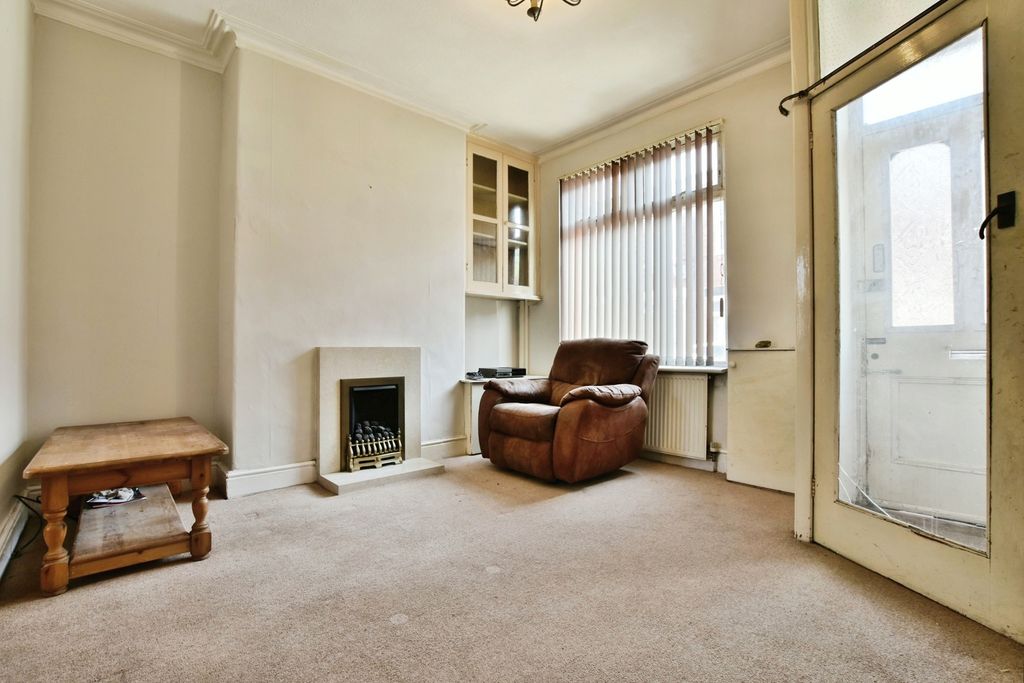 Property photo 2 of 24 Pbox-Img.Jpg