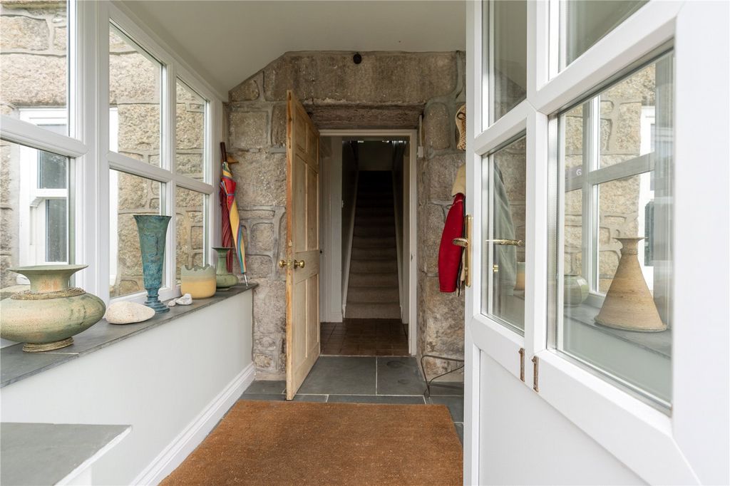 Property photo 2 of 26 Picture No. 19