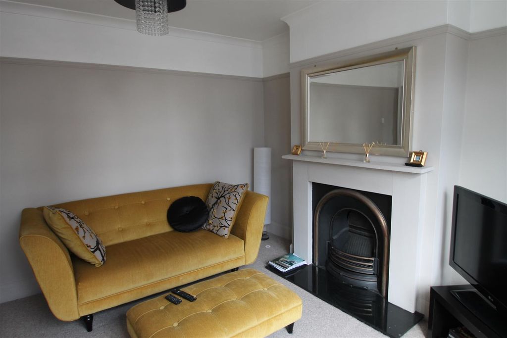 Property photo 3 of 14 4.Jpg