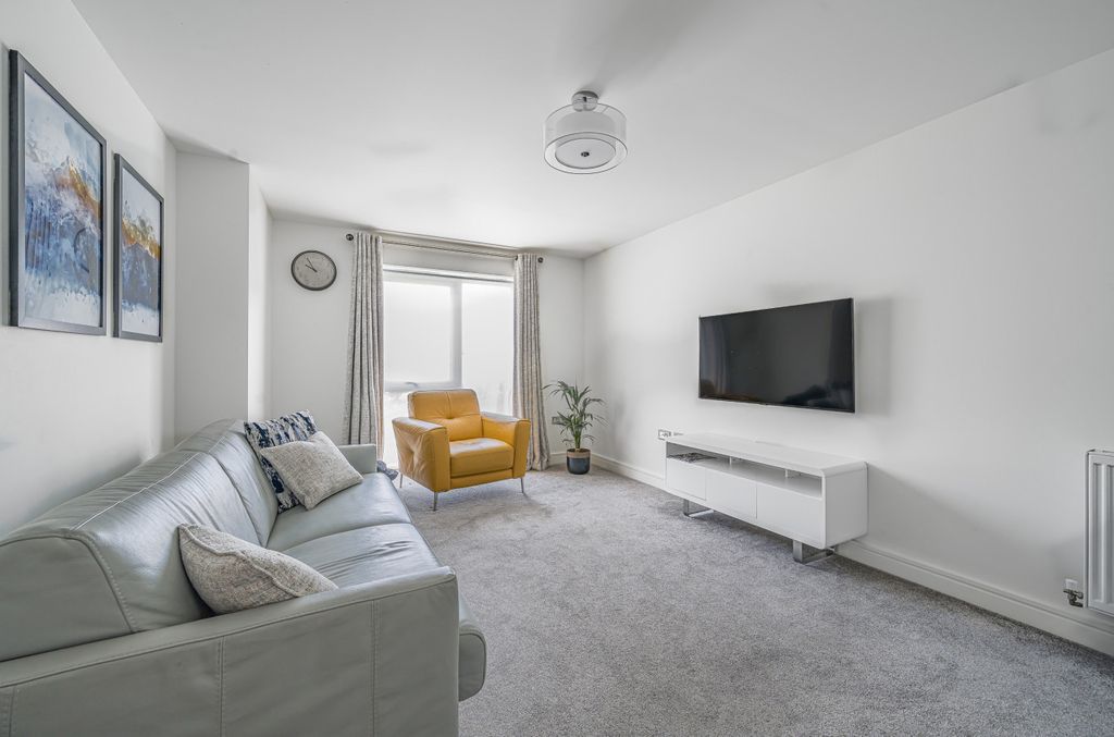 Property photo 3 of 17 969967 (2).Jpg