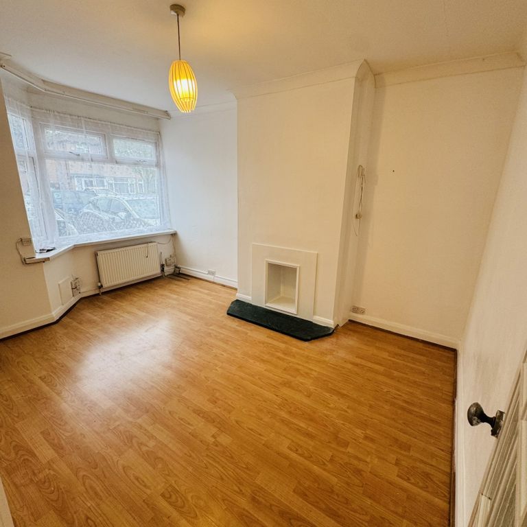 Property photo 2 of 8 Gallery