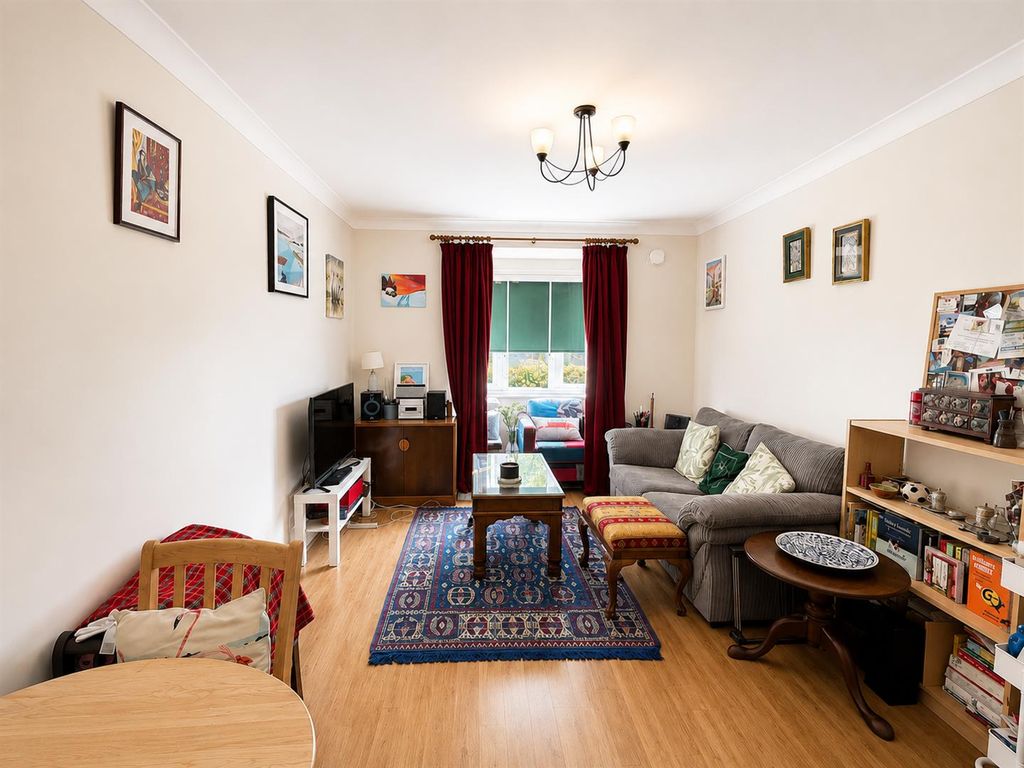 Property photo 3 of 13 8Fe8F1Fa-E58d-41Fc-9Be7-0074B7F25Af1.Png
