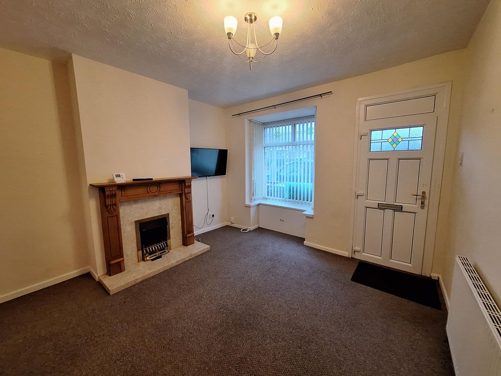 Property photo 3 of 14 Photo 2