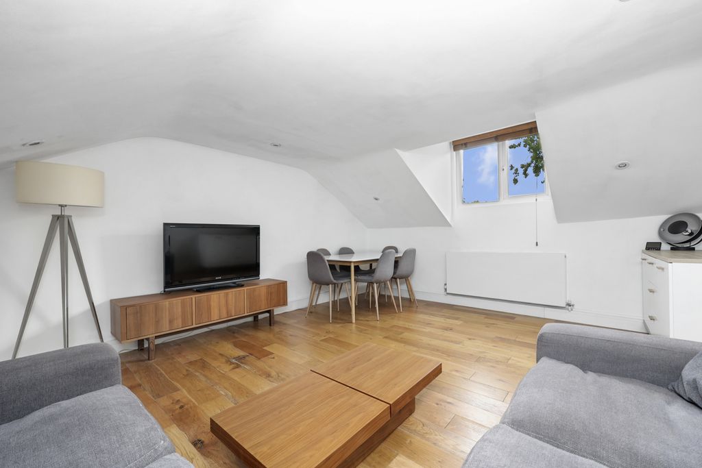 Property photo 2 of 10 Gallery