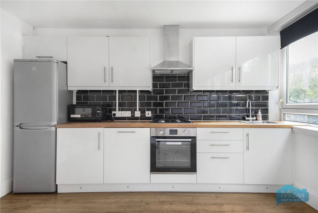 Property photo 1 of 11 Picture No. 02