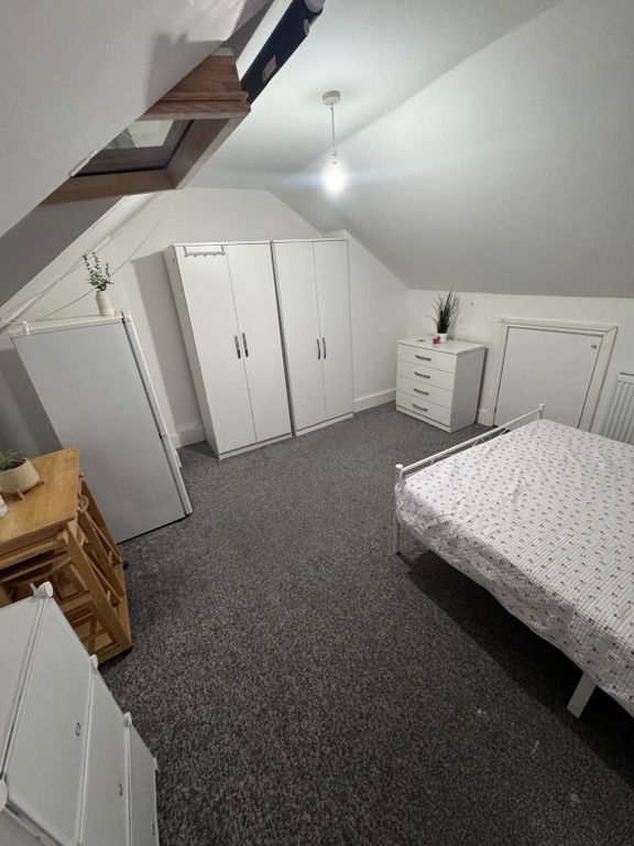 Property photo 1 of 3