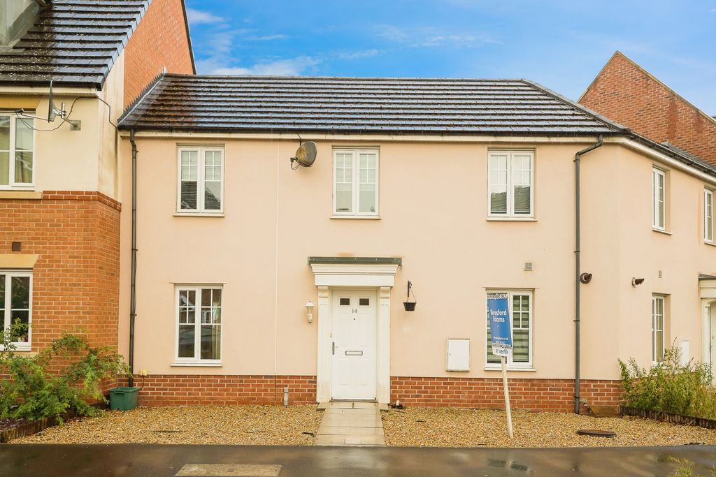 Property photo 1 of 18 Front
