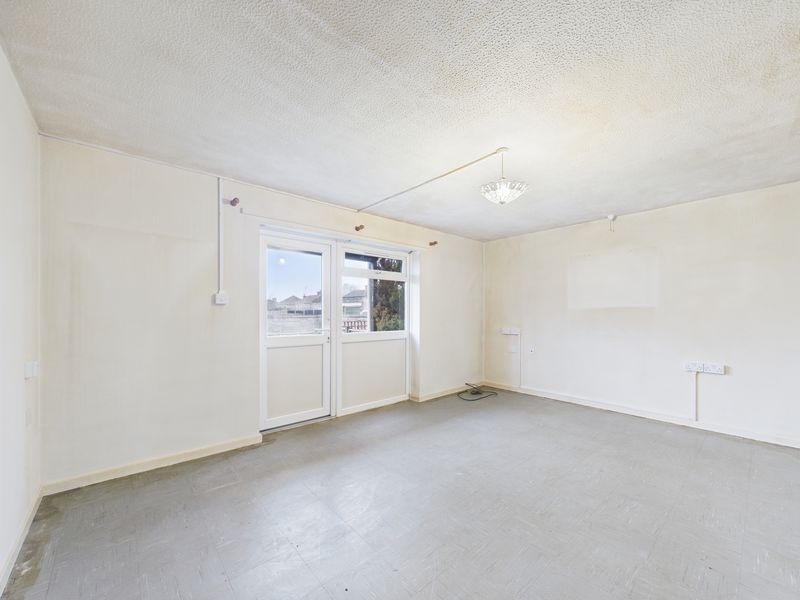 Property photo 2 of 11 Photo 5