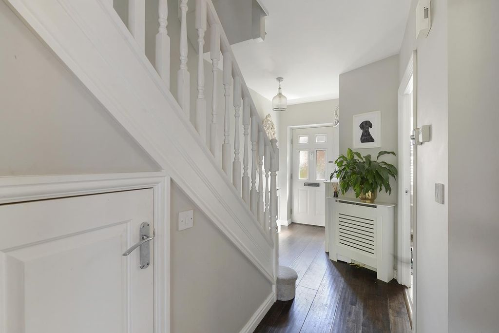 Property photo 3 of 17 72Hazen03.Jpg