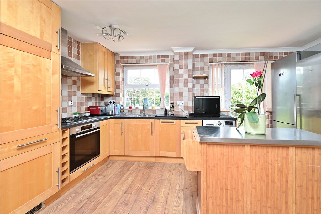Property photo 3 of 13 Picture No. 12