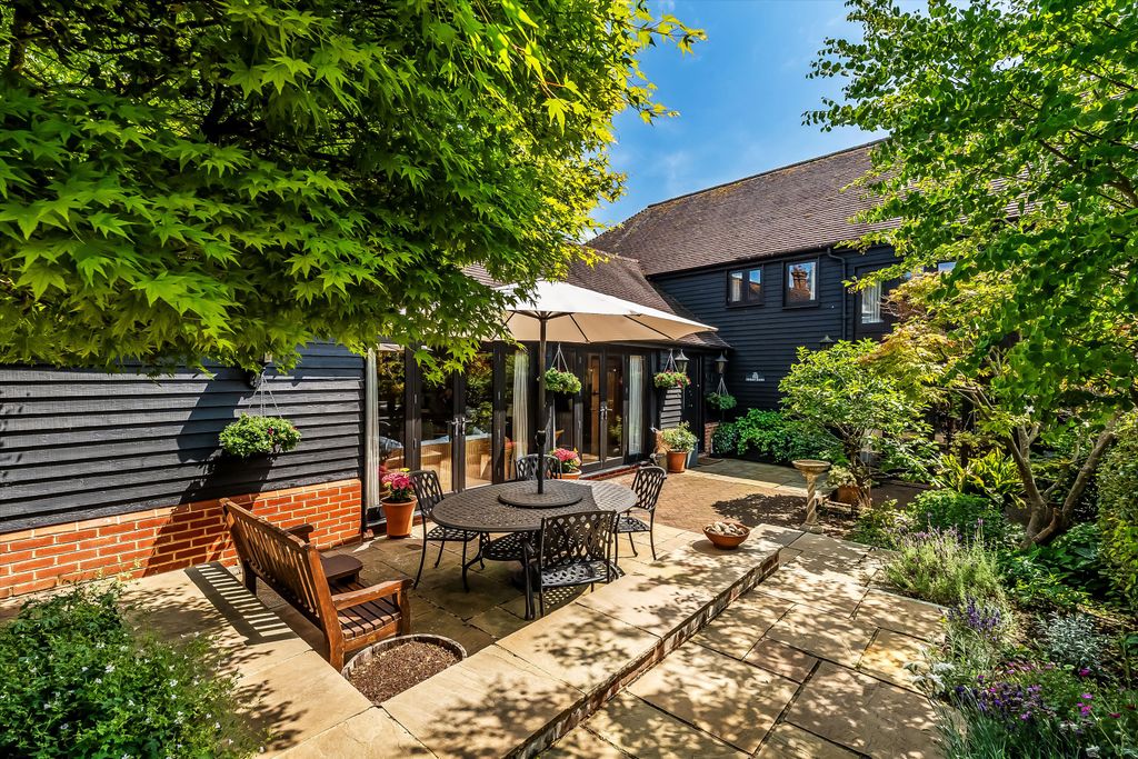 Property photo 1 of 18 Image