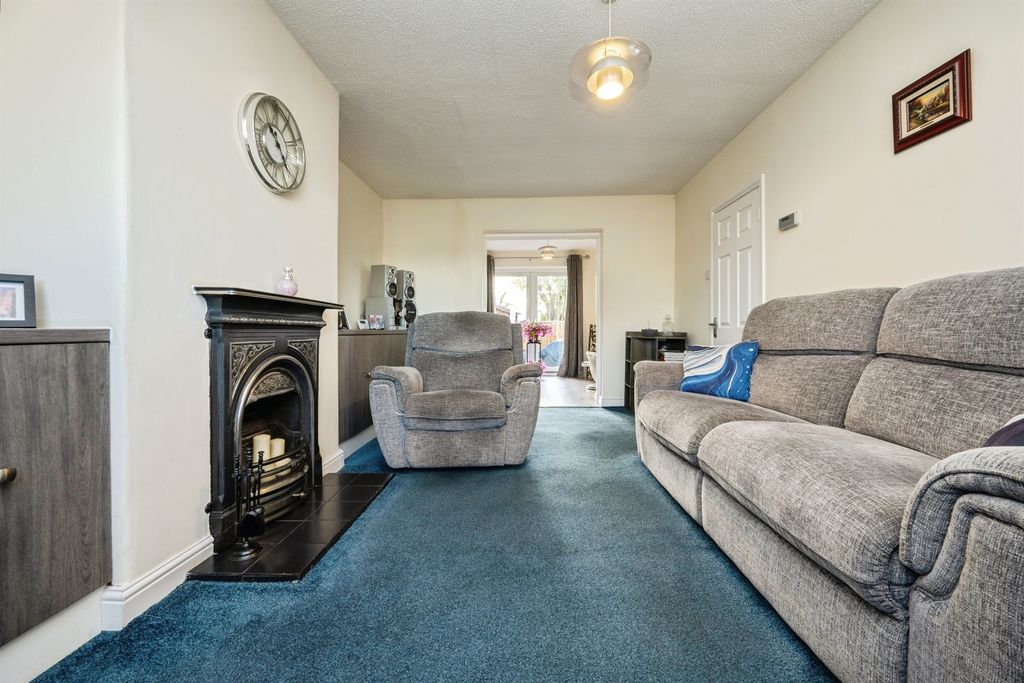 Property photo 3 of 15