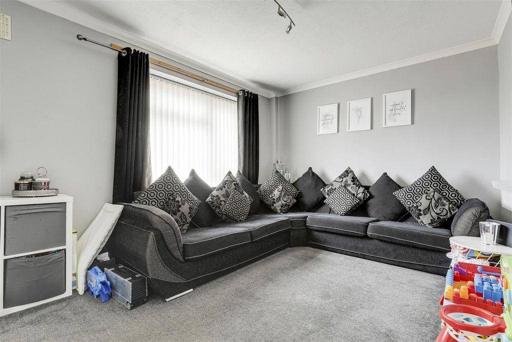 Property photo 2 of 16 08.Jpg