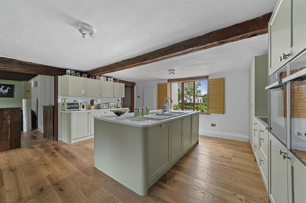 Property photo 2 of 24 Pt-Sheridans-Greenhall-22.Jpg