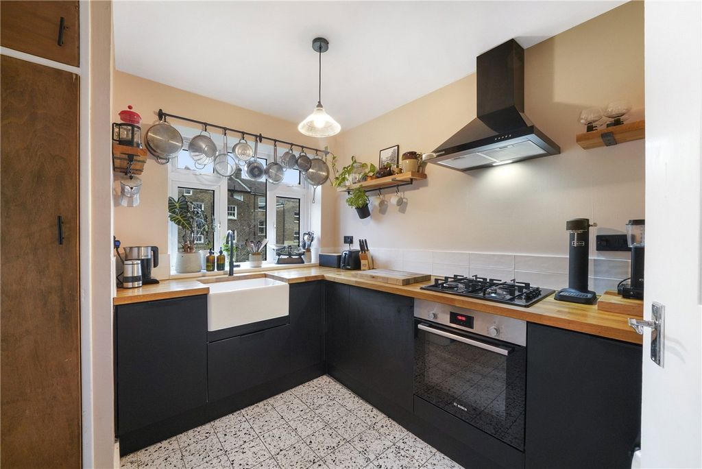 Property photo 2 of 18 Picture No. 08