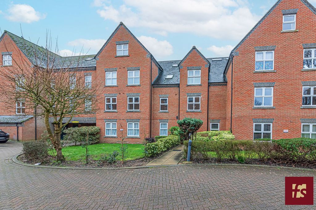 Property photo 1 of 19