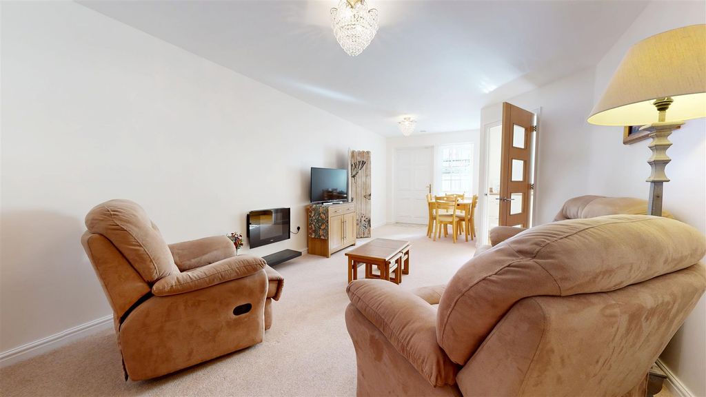 Property photo 3 of 22 10162025_162658.Jpg