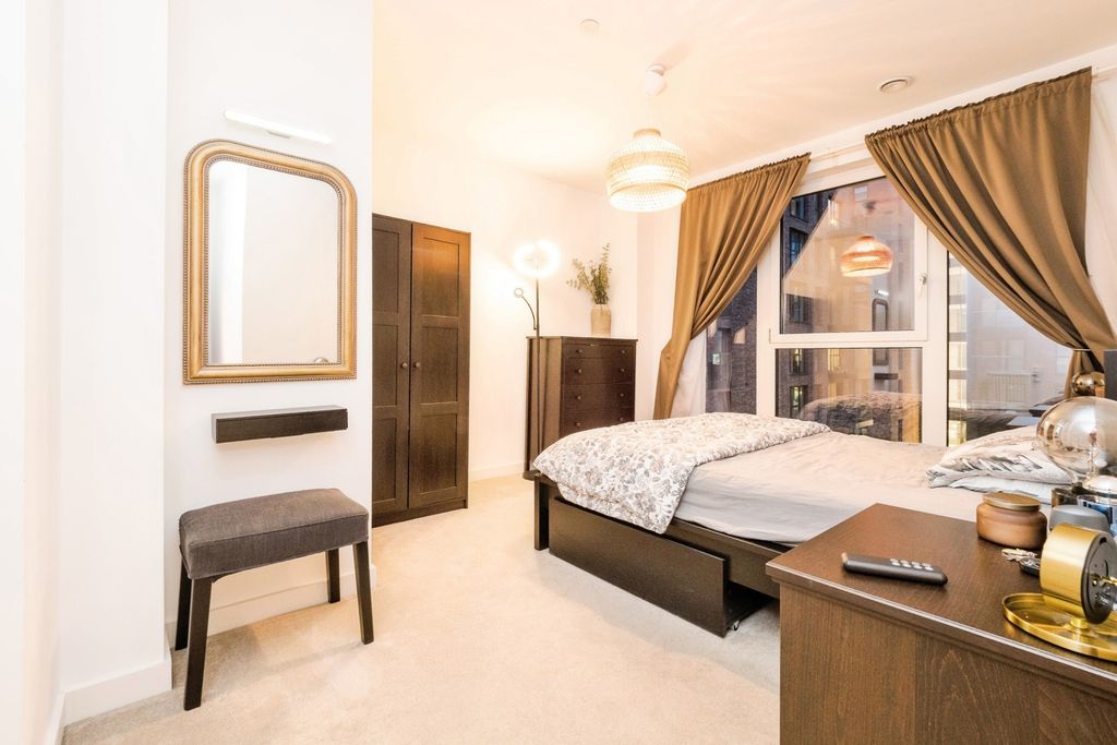 Property photo 3 of 21 Pbox-Img.Jpg