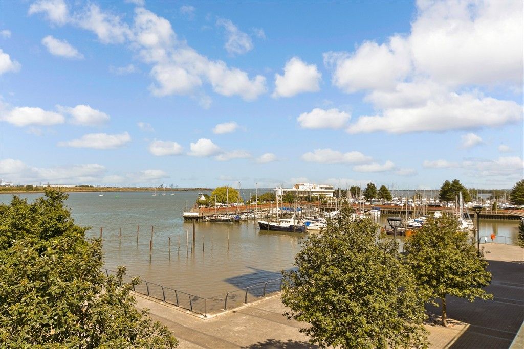 Property photo 1 of 11 Views To Front