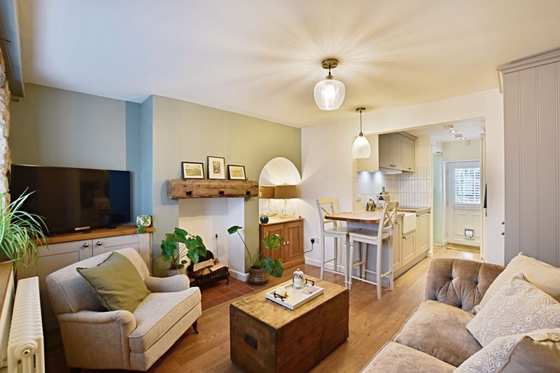 Property photo 2 of 25 Photo 2