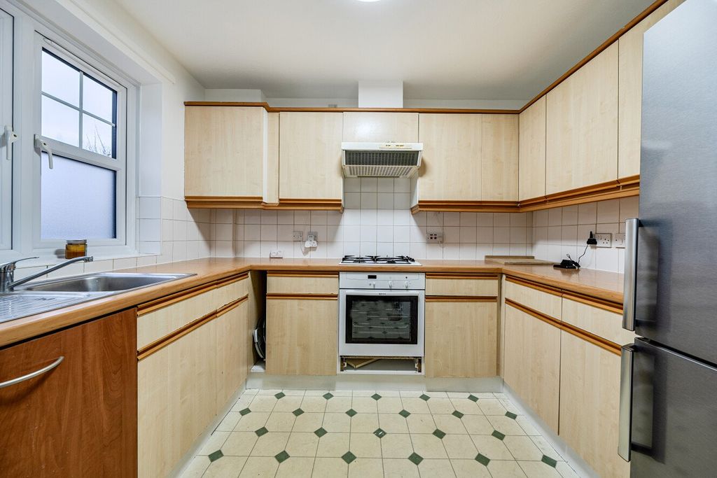 Property photo 3 of 18 Picture No. 08