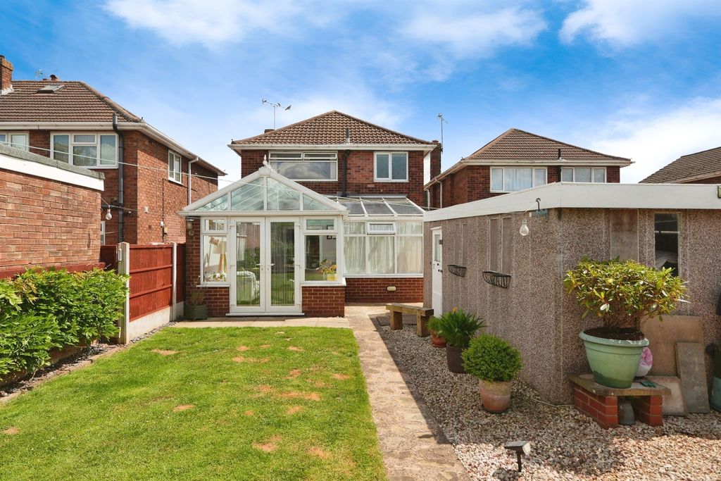 Property photo 2 of 16