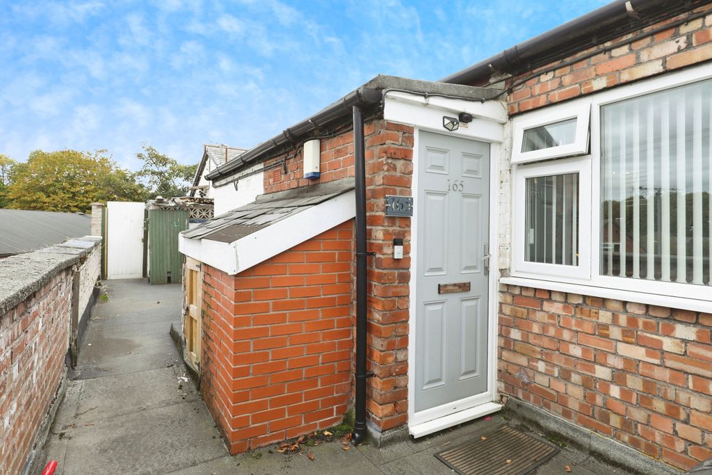 Property photo 1 of 15 Front