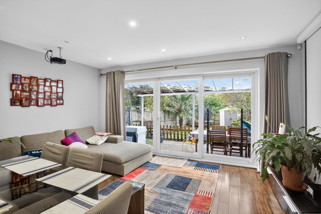 Property photo 3 of 16 Lounge/Dining Room