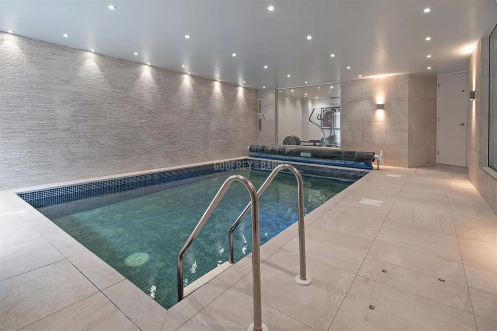 Property photo 3 of 21