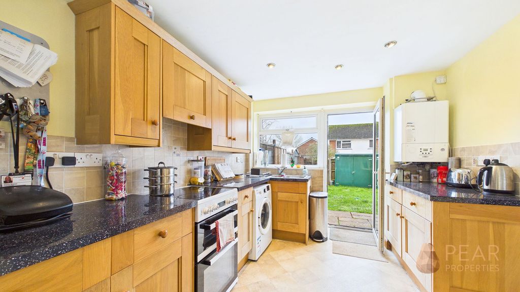 Property photo 2 of 11