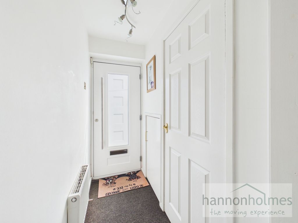 Property photo 3 of 36 Cam05283G0-Pr0172-Still006