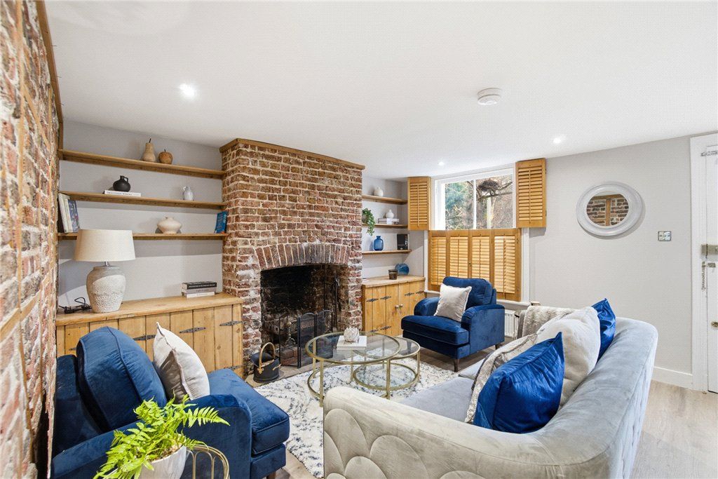 Property photo 2 of 17 Picture No. 29