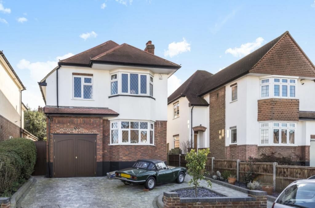 Property photo 2 of 11
