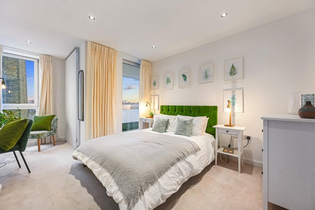 Property photo 3 of 12 Fbl - Glenbrook Apartments - Bedroom1 (1).Jpg