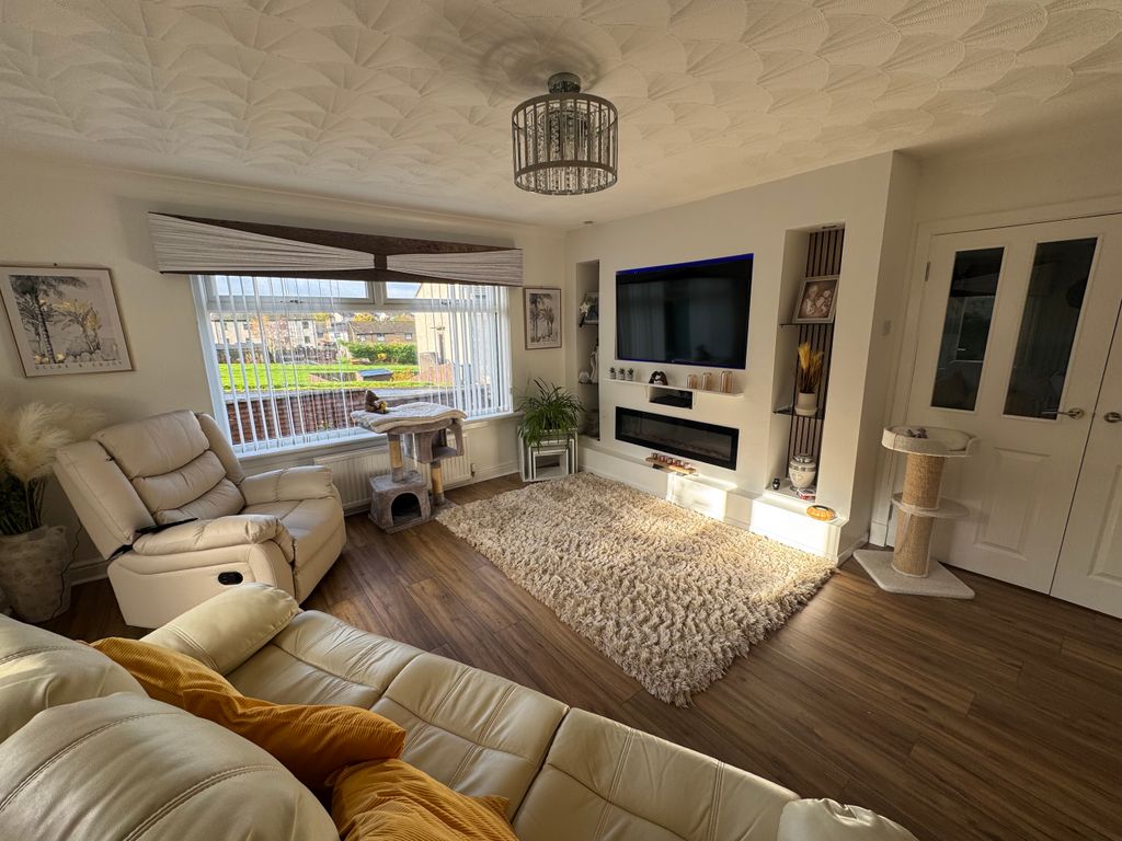 Property photo 3 of 18 3