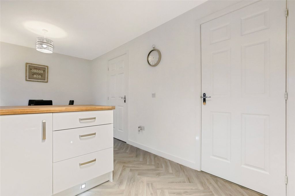 Property photo 3 of 21 Picture No. 09