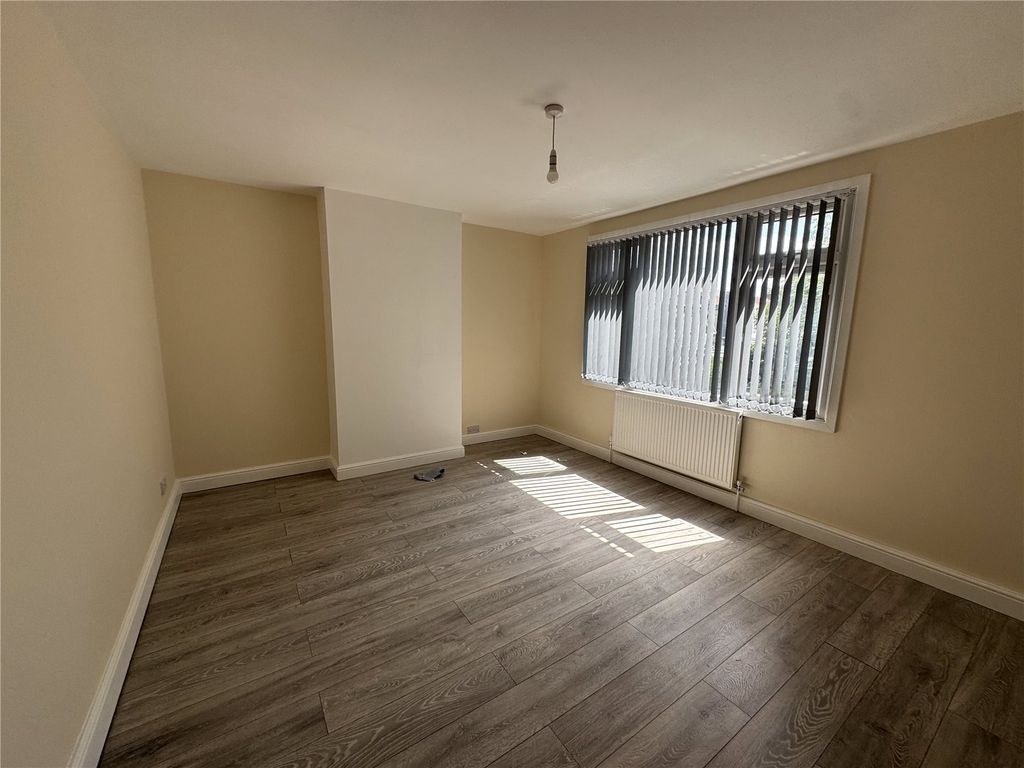 Property photo 2 of 6 Picture No. 05