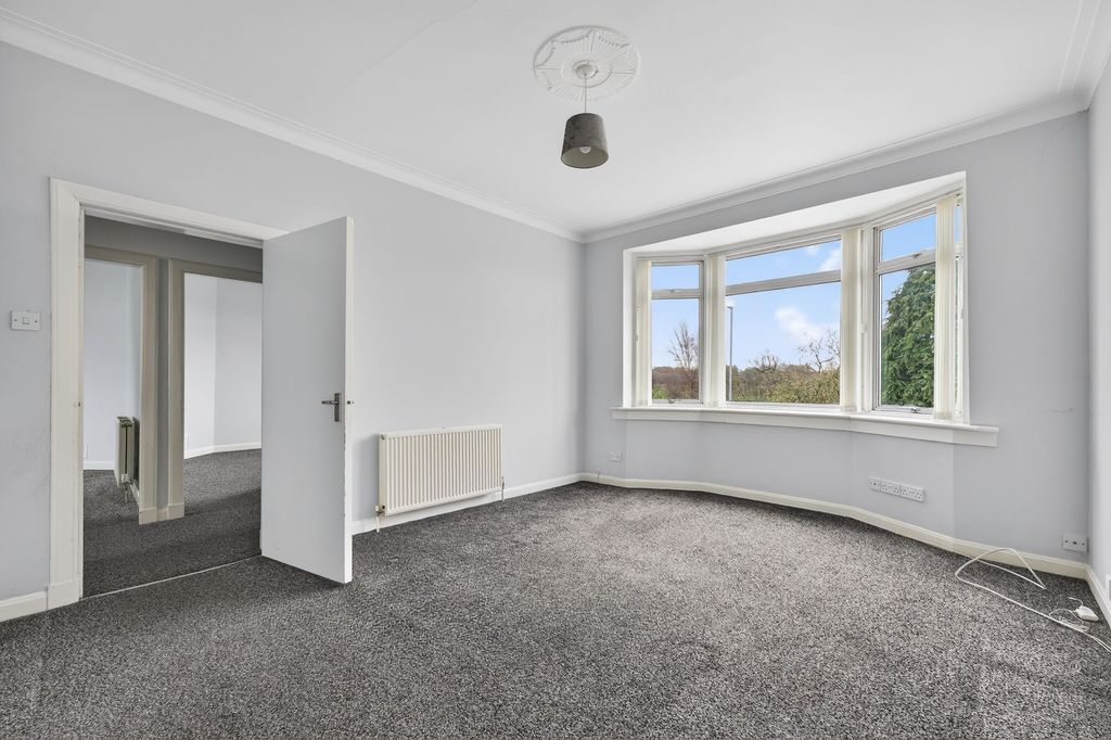 Property photo 2 of 25