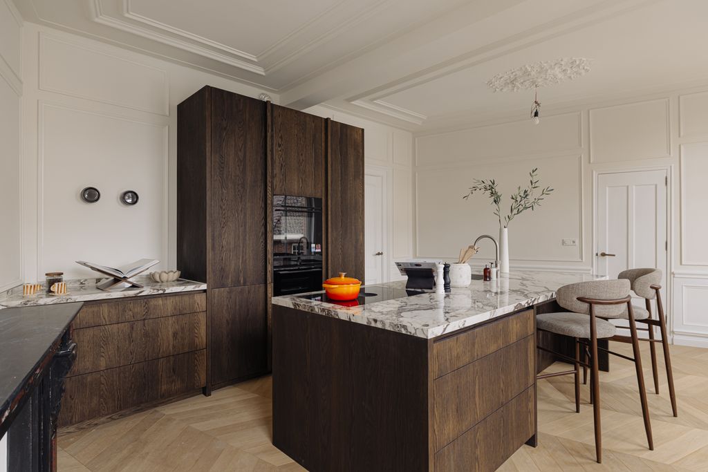 Property photo 2 of 39