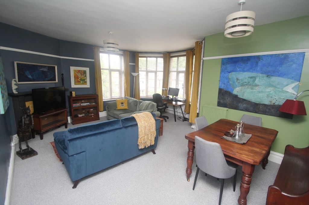 Property photo 2 of 12 Picture No. 04