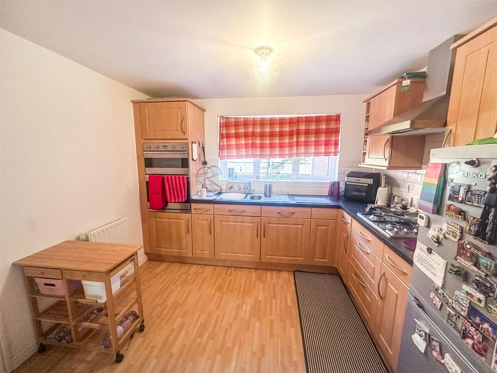 Property photo 2 of 42 Img_3299.Jpg