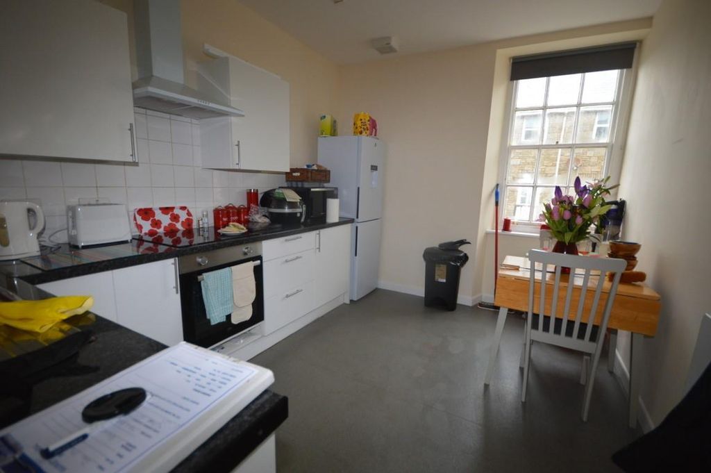 Property photo 2 of 6 Dsc_0005 (Medium).Jpg