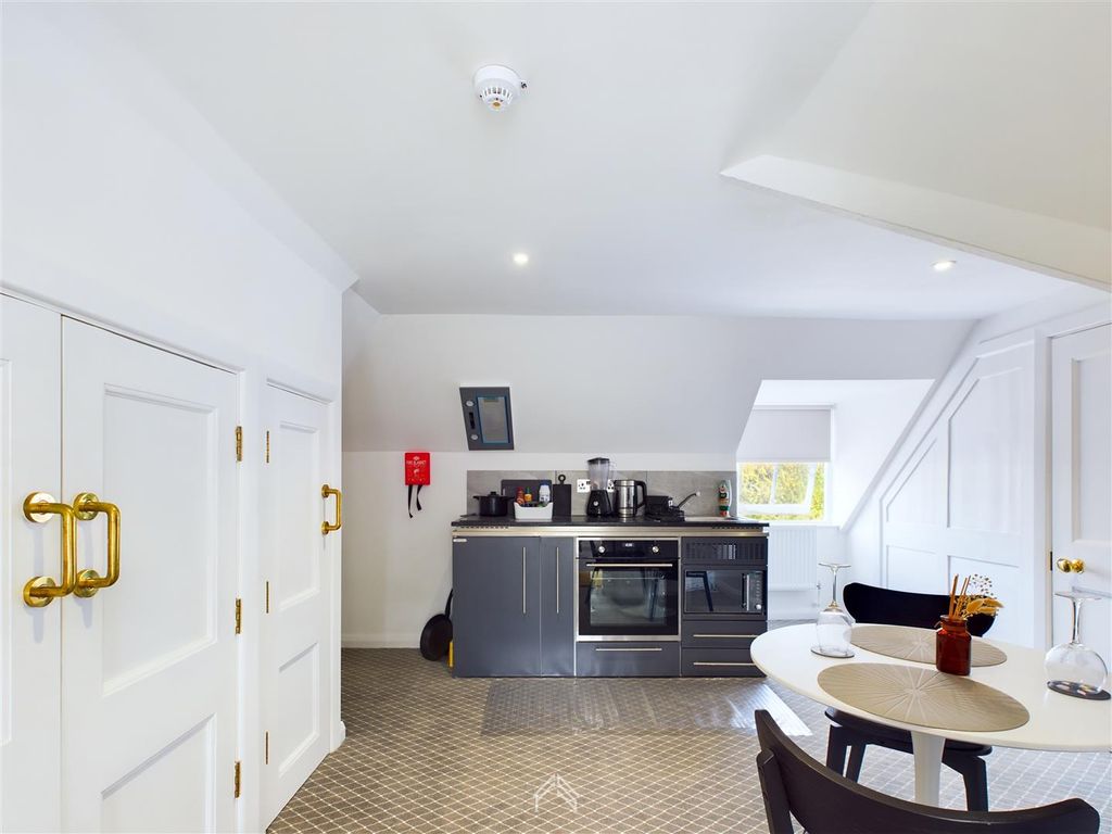 Property photo 2 of 10 2.Jpg