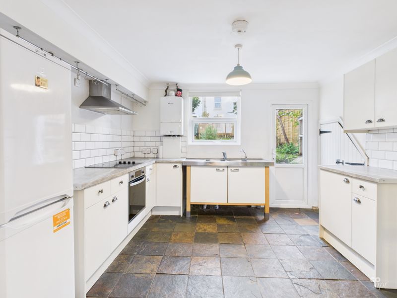 Property photo 2 of 18 Photo 16