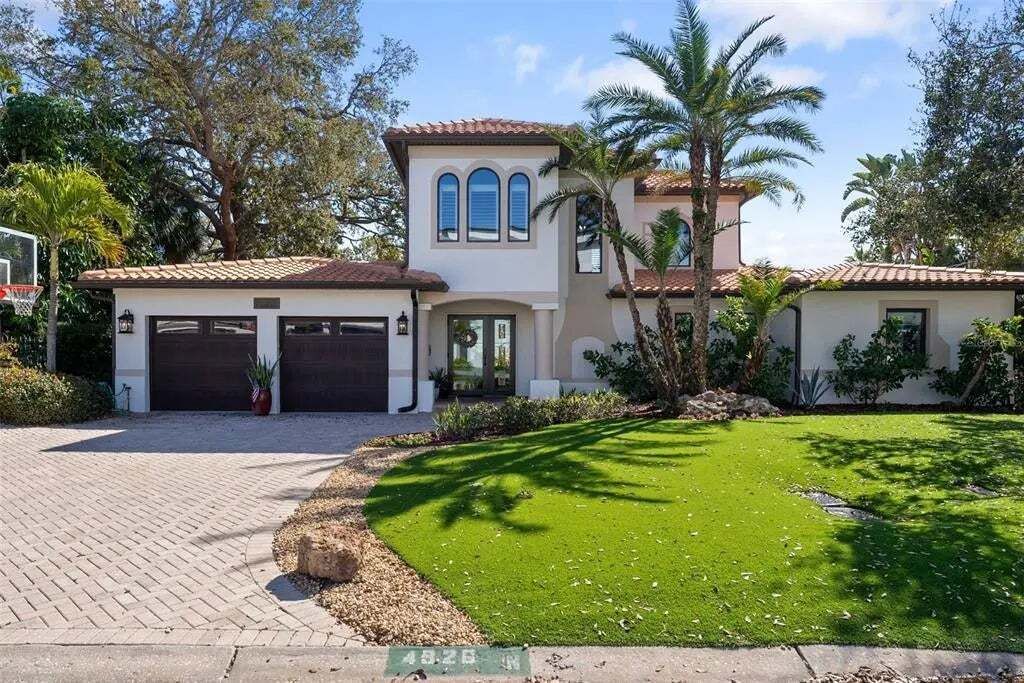 Property photo 1 of 20