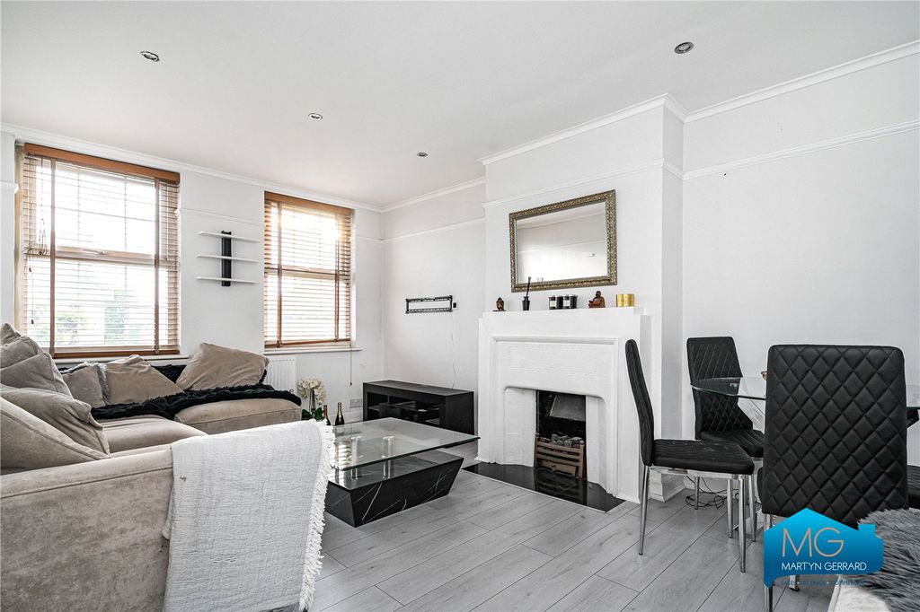 Property photo 1 of 17 Picture No. 06