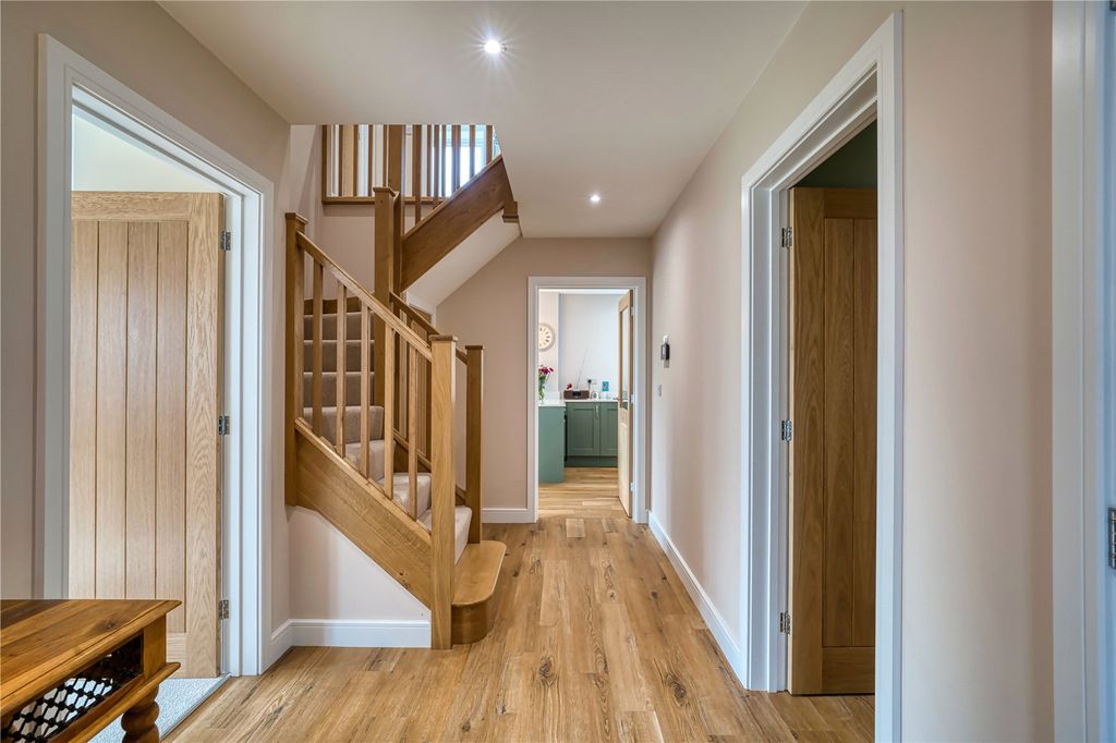 Property photo 3 of 20 Picture No. 37